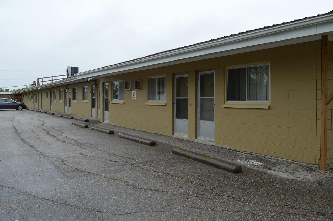 Fisher Branch Motor Hotel Exterior photo